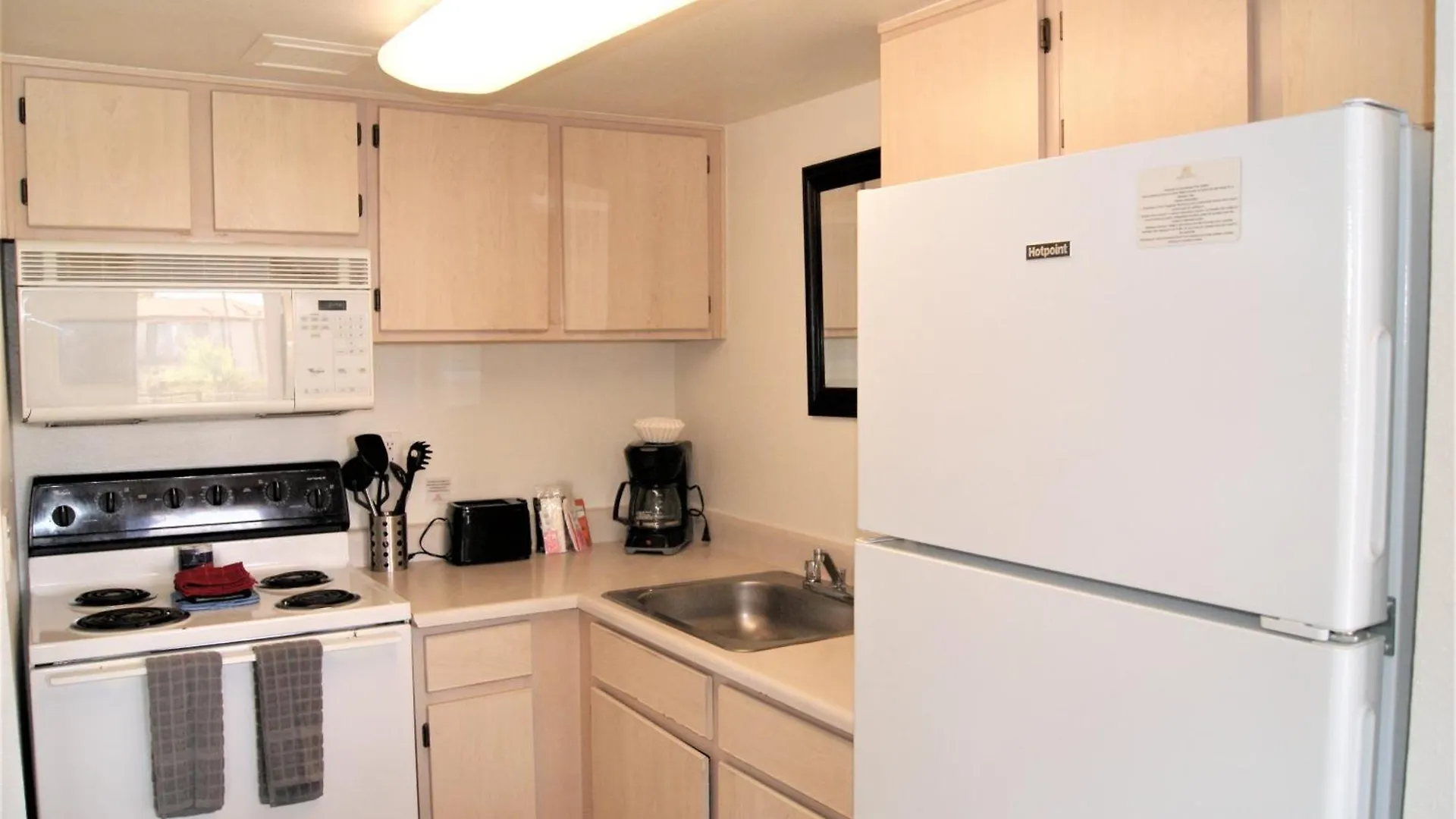 248 Fully Furnished 1Br Suite-Pet Friendly Scottsdale 0*,  United States